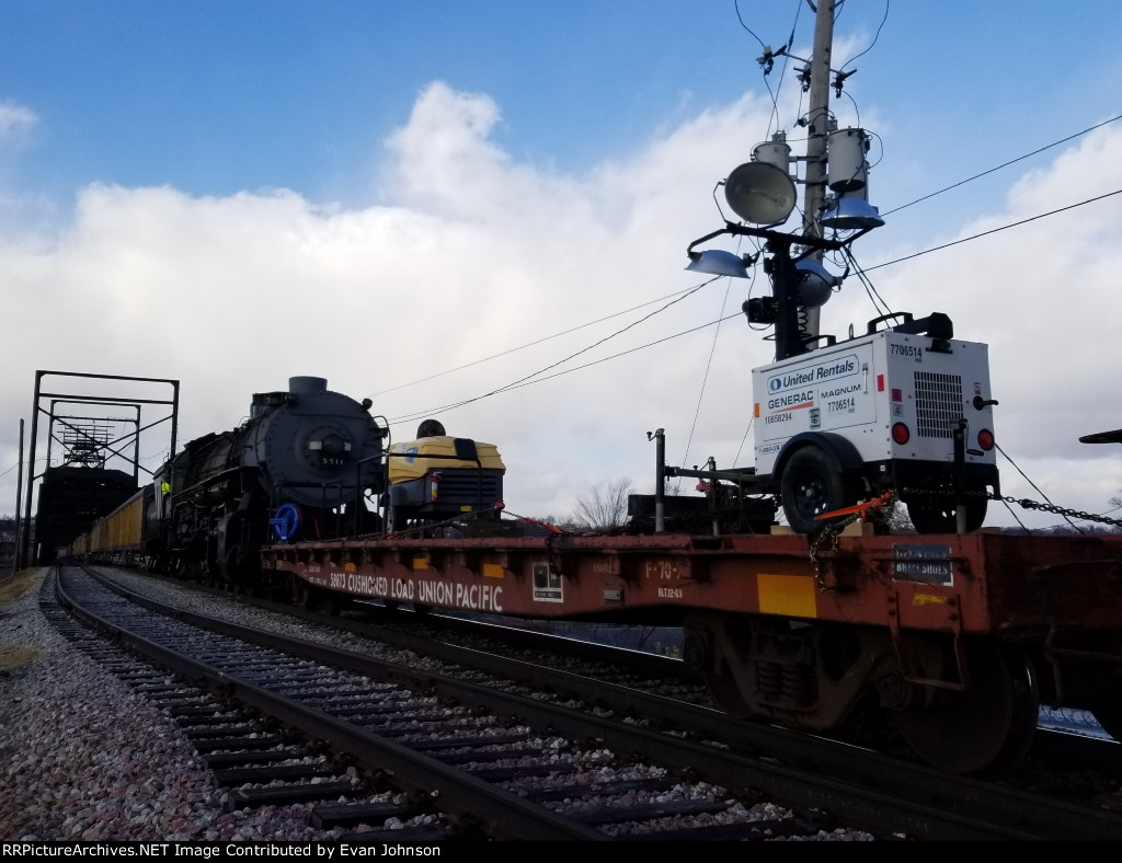 UP flatcar and 5511 @ Rock Island Arsenal